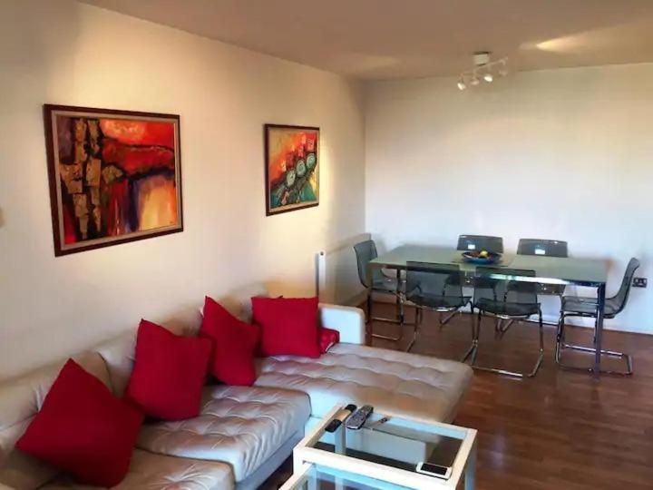 Room 1 Or 2 Ppl Near Excel, O2, Canary Wharf - Londra Dış mekan fotoğraf
