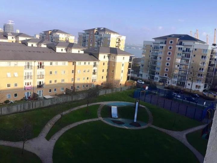 Room 1 Or 2 Ppl Near Excel, O2, Canary Wharf - Londra Dış mekan fotoğraf